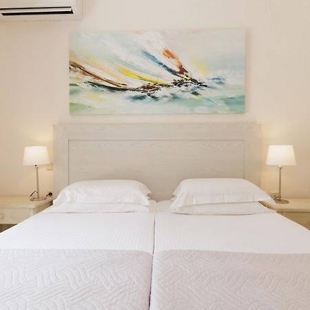 Beachfront Villa Victoras - With Private Beach Sidari  Exterior photo