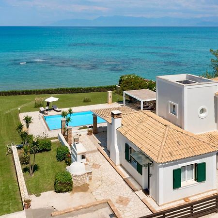 Beachfront Villa Victoras - With Private Beach Sidari  Exterior photo