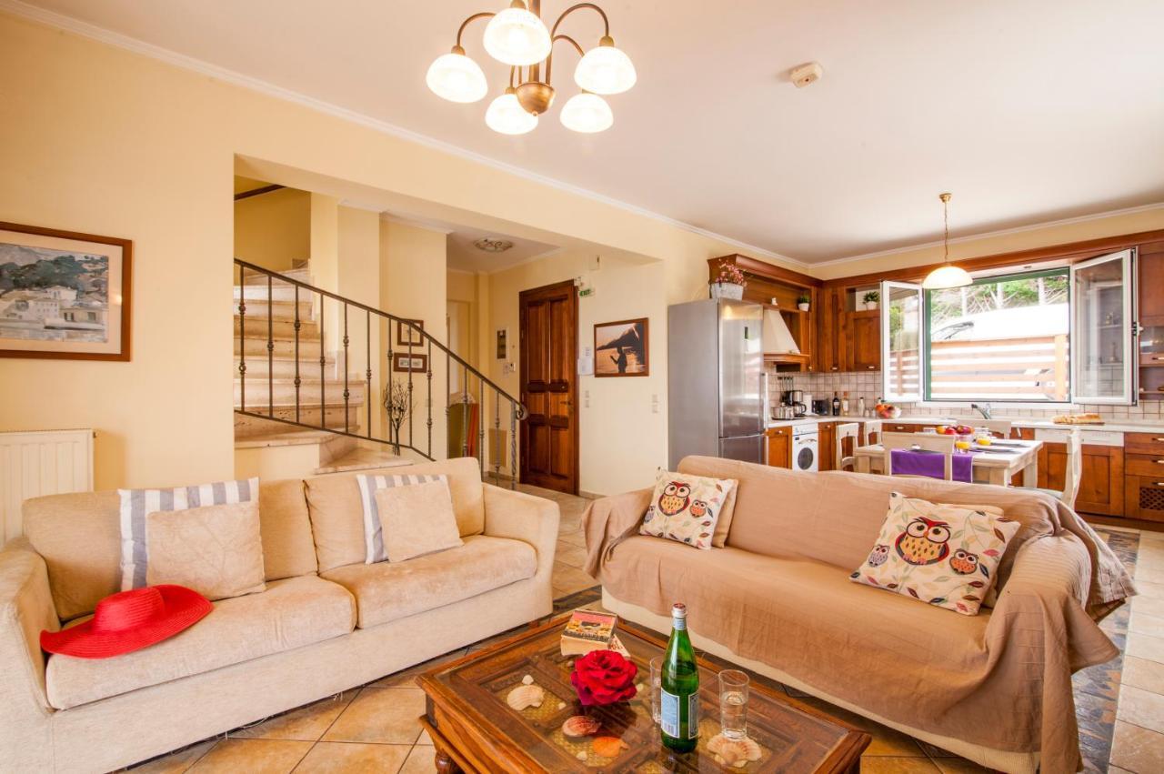 Beachfront Villa Victoras - With Private Beach Sidari  Exterior photo