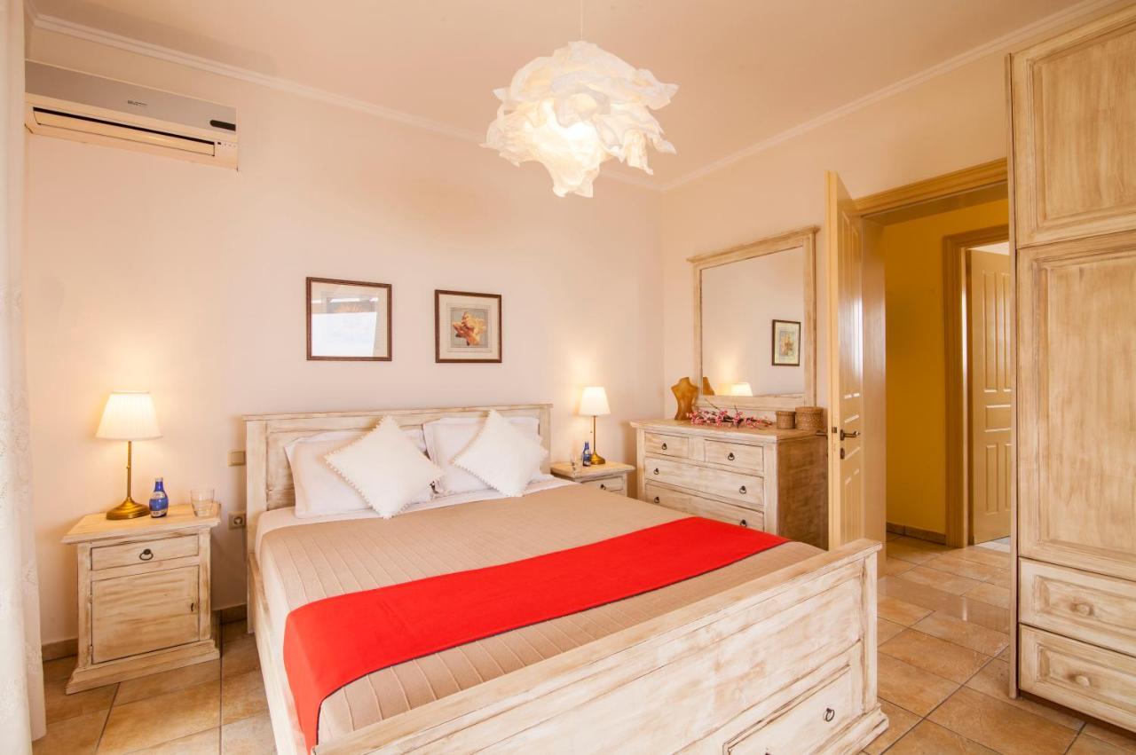 Beachfront Villa Victoras - With Private Beach Sidari  Exterior photo