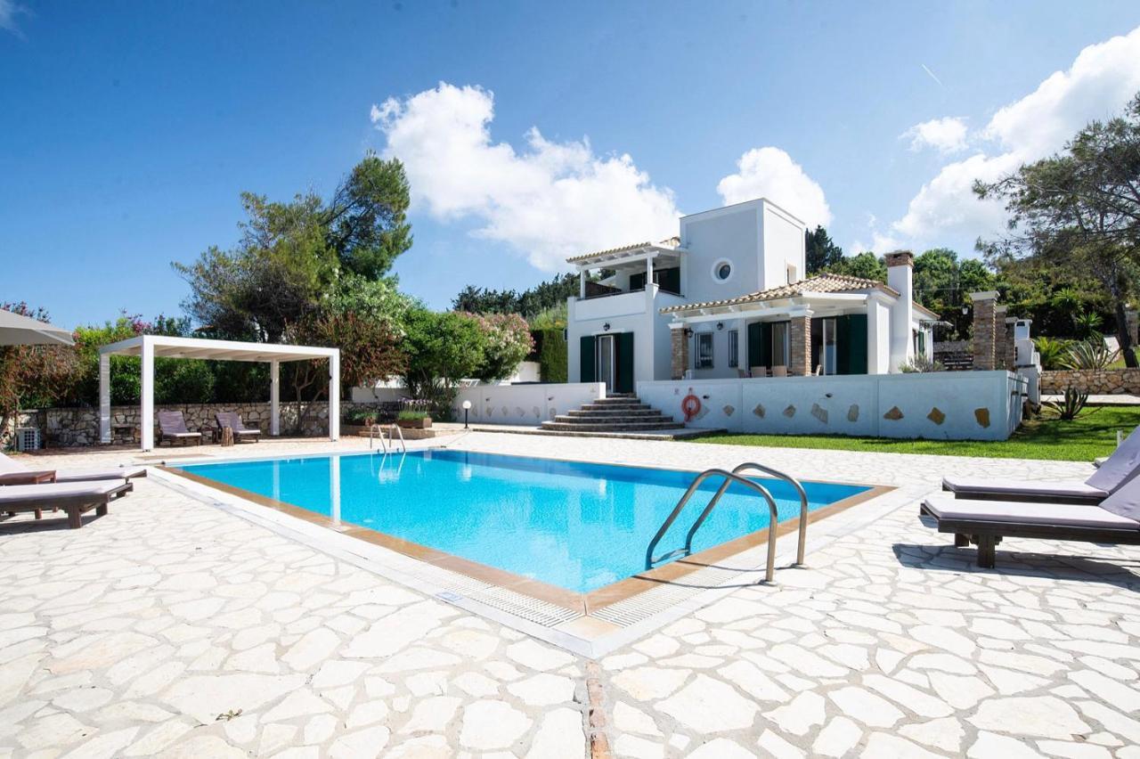 Beachfront Villa Victoras - With Private Beach Sidari  Exterior photo