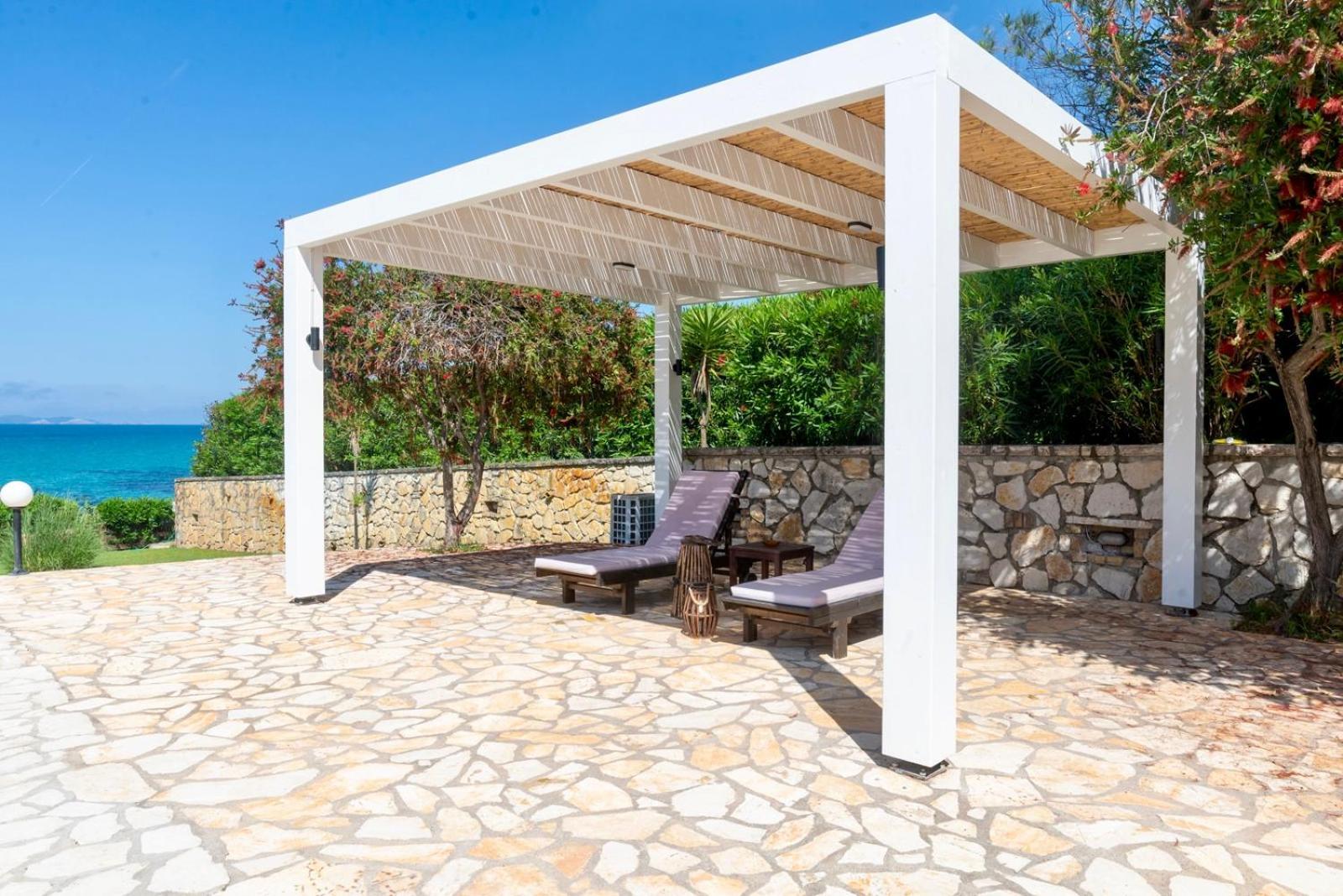 Beachfront Villa Victoras - With Private Beach Sidari  Exterior photo